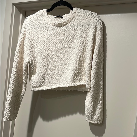 Cozy Textured White Sweater - Picture 1 of 3